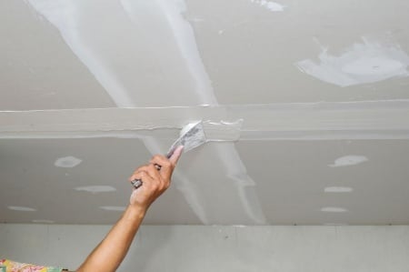 Choisir la bonne entreprise de crépissage, les critères qui font la différence
